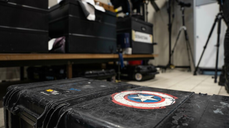 Vu sur la boite d'arc noire revêtant le logo de captain America