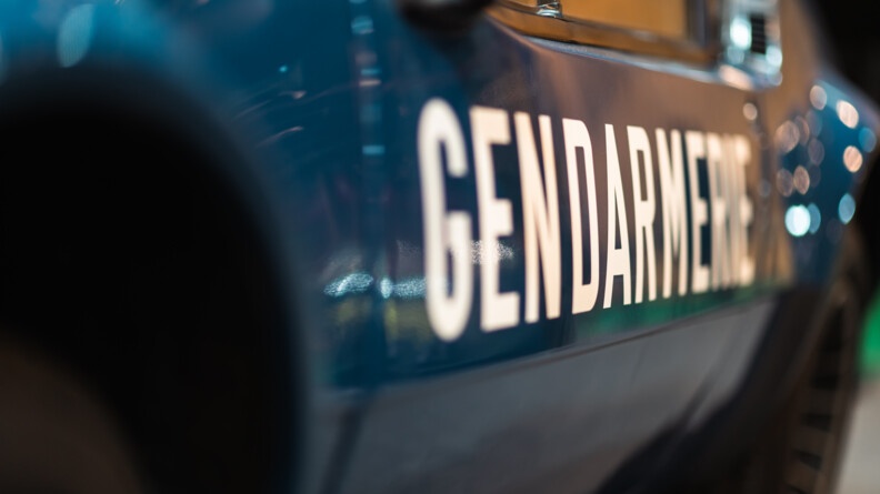 La gendarmerie expose au salon Retromobile (7).jpg