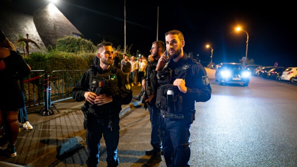 Patrouille de nuit du Détachement de surveillance et d'intervention (DSI) de gendarmes mobiles de Carnac.