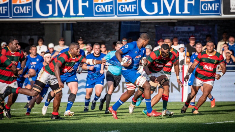 Action lors de la finale de la coupe du Monde militaire de rugby entre la France et Fidji, le 10 septembre à Vannes, dans le Morbihan.