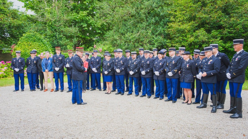 Agrandir l'image Cérémonie de remise de la médaille de la sécurité intérieure agrafe 80 ADBN