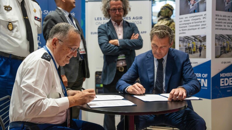 Le DGGN a sign&eacute; une convention entre la gendarmerie et le cluster fran&ccedil;ais Eden, d&eacute;di&eacute; au d&eacute;veloppement international des PME dans les secteurs de la D&eacute;fense et de la S&eacute;curit&eacute;.