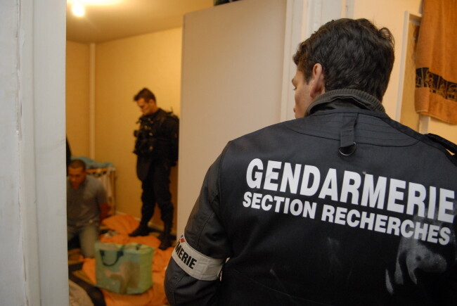 Les interpellations se sont déroulées très tôt dans la matinée du 11 mai.