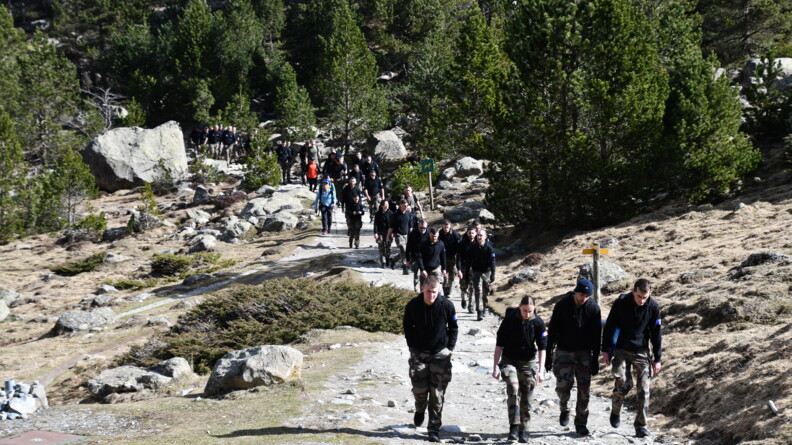 Du 24 au 26 mars, au Peloton de gendarmerie de haute-montagne (PGHM) de Pierrefitte-Nestalas, dans les Hautes-Pyrénées, s’est déroulé le « raid parrain » des 418e et 417e promotions de l’École de gendarmerie de Montluçon.