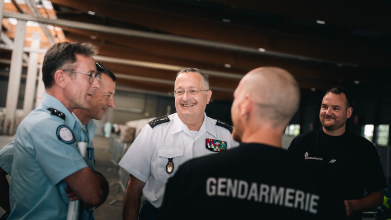 Le DGGN s'adressant à des gendarmes présents à la BLA.