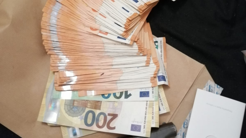 50&nbsp;kg de bijoux, 11&nbsp;000&nbsp;euros en liquide et deux v&eacute;hicules ont &eacute;t&eacute; saisis et huit malfaiteurs interpell&eacute;s.