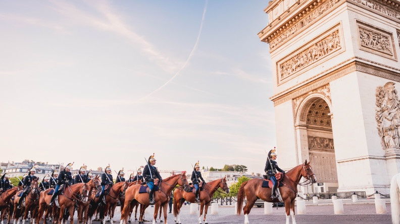Cavaliers de la Garde républicaine lors des répétitions du défilé du 14 juillet
