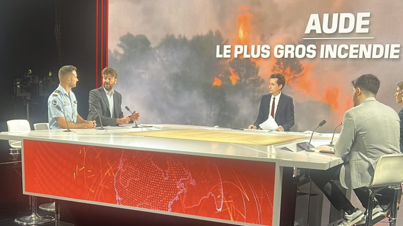Agrandir l'image Le lieutenant-colonel Erwan Coiffard, porte-parole de la gendarmerie nationale s'exprime en direct sur le plateau de BFM TV