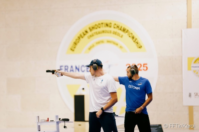 Agrandir l'image Jean Quiquampoix lors de l'épreuve de tir.