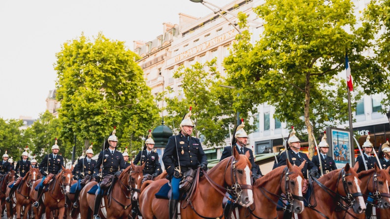 Cavaliers de la Garde républicaine lors des répétitions du défilé du 14 juillet