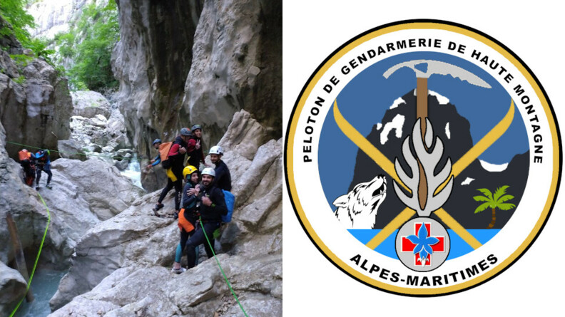 Agrandir l'image A gauche, image du sauvetage. Les gendarmes ont installés des cordes le long du canyon et sauvent les victimes. Ils sont tous équipés de tenue d'escalade. A droite, la rondache du PGHM06. En fond, il y a une montagne avec un loup et un palmier. Ensuite, devant, des skis en croix, un pioler et la grenade de la gendarmerie.