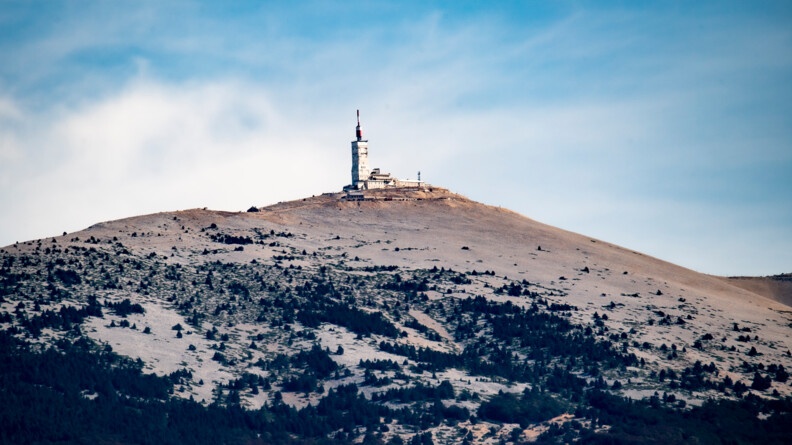 Le sommet du Ventoux, col mythique du Tour de France.