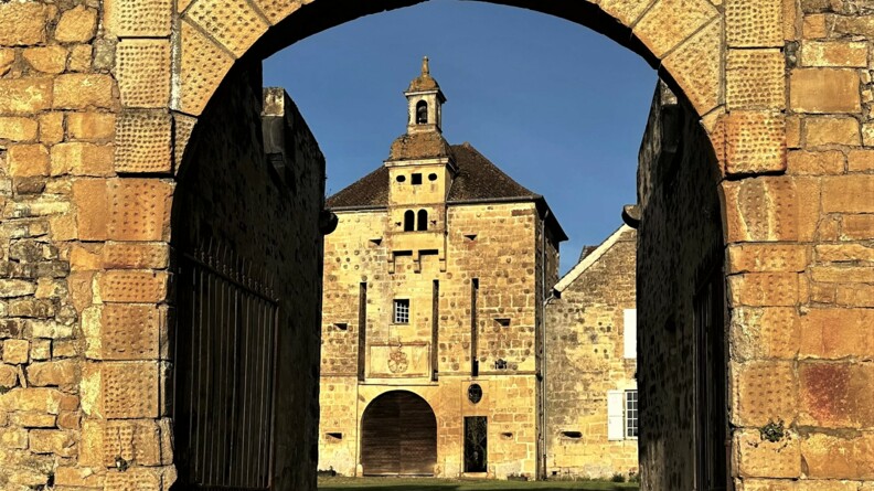 Le chateau de Bougey dans lequel s'est déroulé l'escape game.