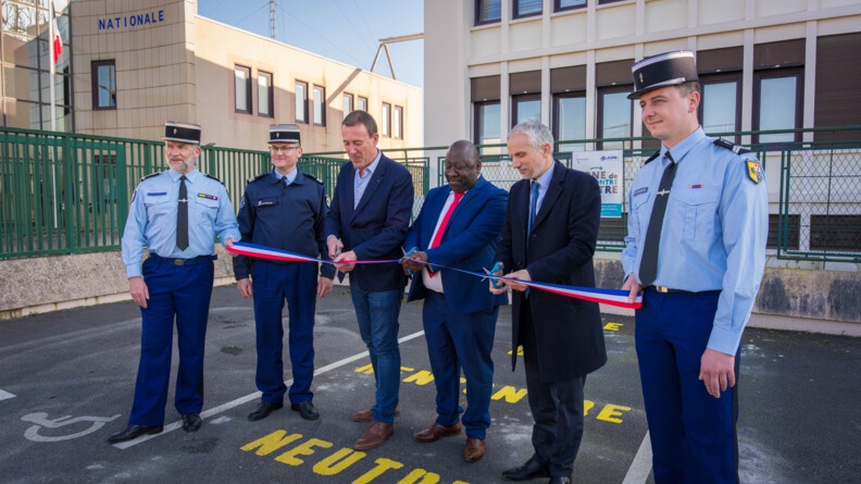 Agrandir l'image Inauguration de la Zone de rencontre neutre devant le GGD de l'Aisne.