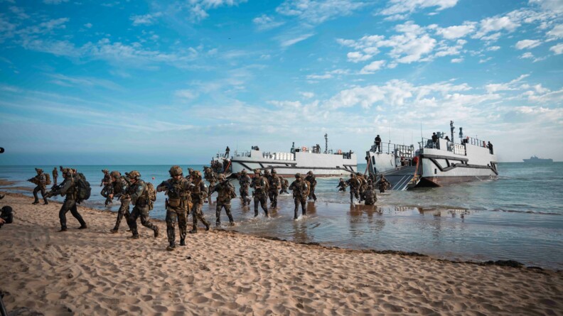 Reconsitution du débarquement sur une des plages de Normandie