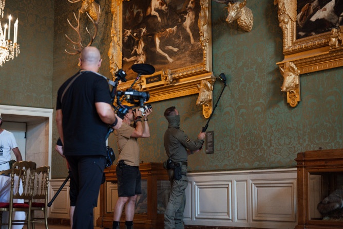 Agrandir l'image GIGN sécurisant les lieux du Château de Chambord.