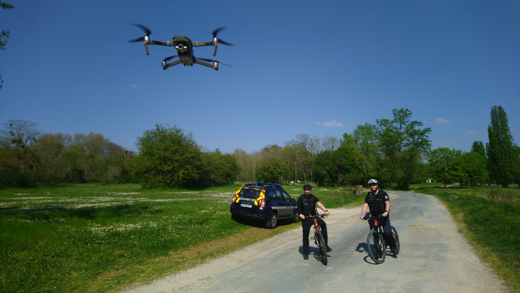 Surveillance des bords de Loire par les militaires de la communauté de brigades de Meung-sur-Loire.