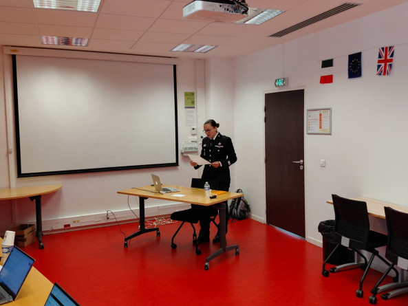 Soutenance de thèse de la Capitaine Flore Káposztás