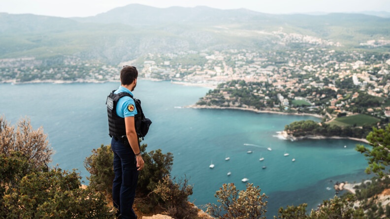 Gendarme du DEPP au dessus du Cap Canaille.