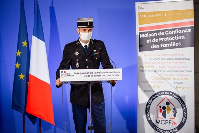 Le colonel Sylvain Tortellier, commandant le groupement de gendarmerie d&eacute;partementale des Yvelines, a pr&eacute;sent&eacute; les missions et atouts de la MCPF inaugur&eacute;e &agrave; Bois d&rsquo;Arcy, ainsi qu'un certain nombre d'initiatives lanc&eacute;es sur son d&eacute;partement.