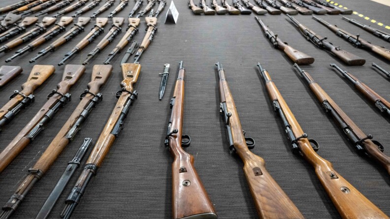 Pr&eacute;sentation des armes &agrave; haute valeur historique ou patrimoniale d&eacute;couvertes &agrave; l&rsquo;occasion de l&rsquo;op&eacute;ration nationale d&rsquo;abandon d&rsquo;armes