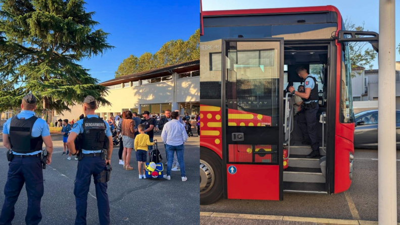 Agrandir l'image Sur l'image de gauche, deux gendarmes debout devant une école où se massnt élèves et parents; sur celle de droite, un gendarme est debout en haut des marches d'un bus rouge