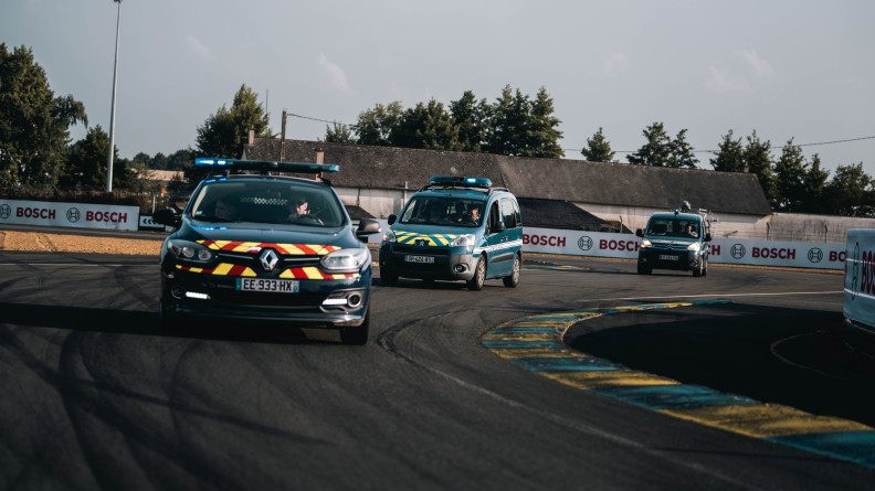 Agrandir l'image Gendarmes sécurisent 24h du Mans