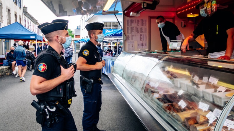 L'escadron de gendarmerie mobile de Vannes en détachement de surveillance et d'intervention à Carantec.