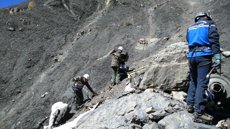 a7269fbaaed9-L-accident-de-la-Germanwings-par-Planet.jpg