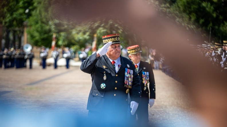 Aideu aux armes du g&eacute;n&eacute;ral Kim