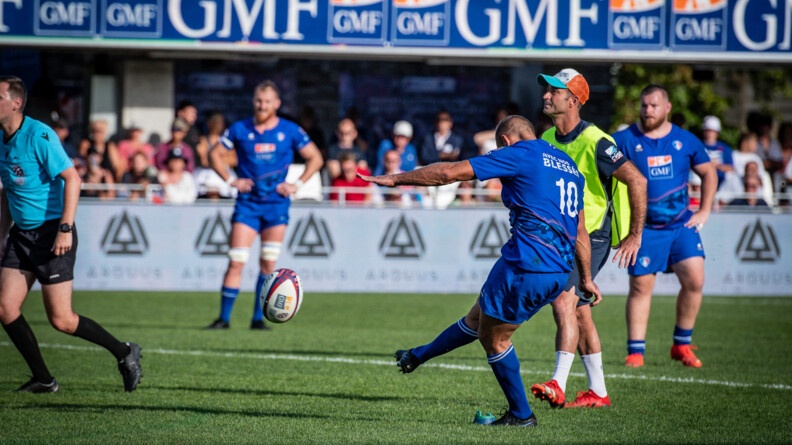 Action lors de la finale de la coupe du Monde militaire de rugby entre la France et Fidji, le 10 septembre à Vannes, dans le Morbihan.