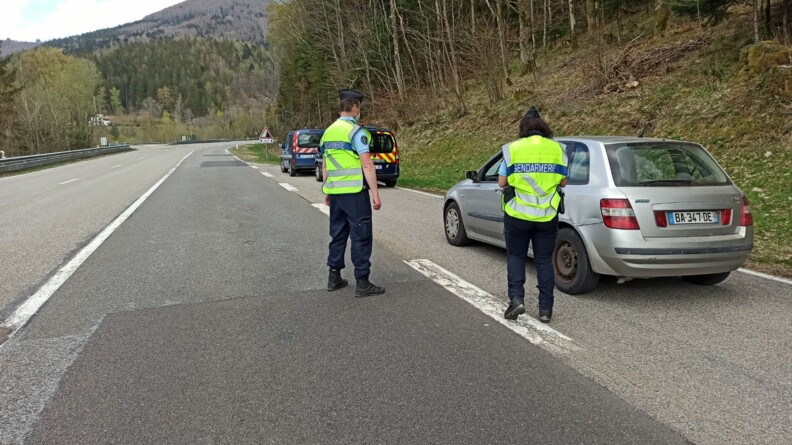 Contrôle sur la route des crêtes, dans le massif des Vosges.