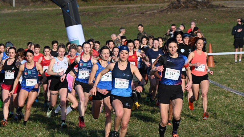 D&eacute;part de la course f&eacute;minine du cross national de la gendarmerie