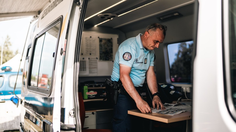 Agrandir l'image Gendarmes sécurisent 24h du Mans