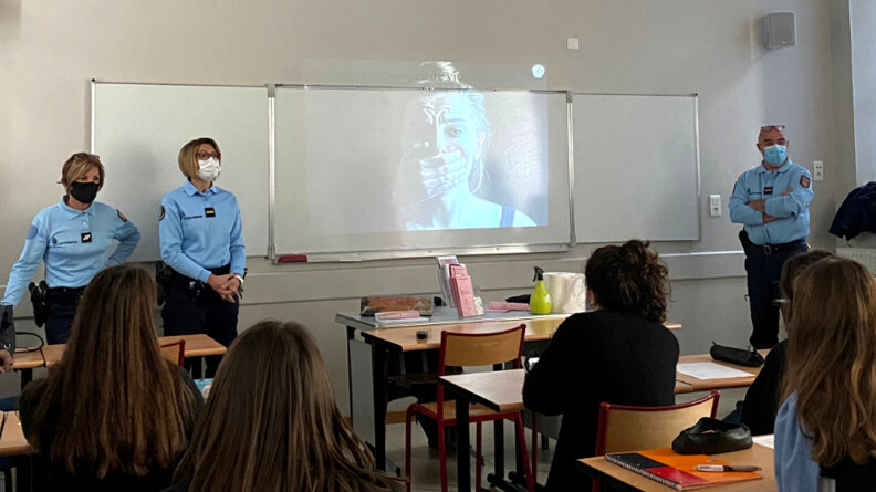 Agrandir l'image Prévention de la MPF de Mayenne auprès des élèves de terminale du lycée privé Don Bosco de Mayenne et de du lycée public Victor Hugo de Château-Gontier-sur-Mayenne, le 16 novembre dernier.