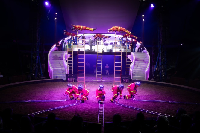 Folies Gruss 13.jpg