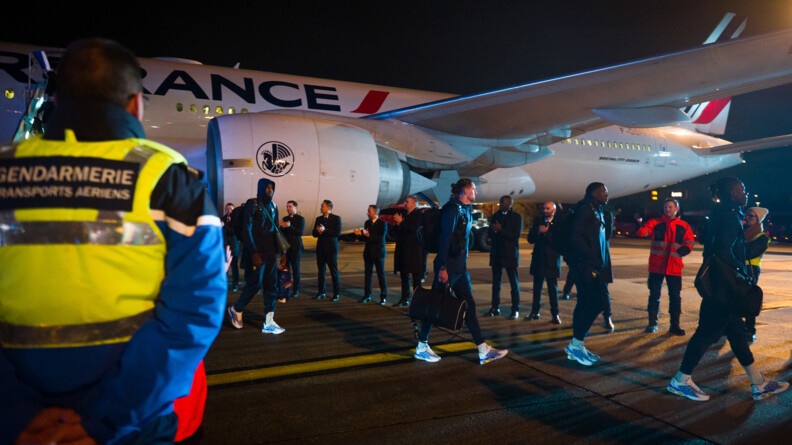 Retour des bleus sur le tarmac.jpeg