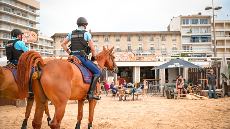 Poste &agrave; cheval de Saint-Jean-de-Monts04.jpg