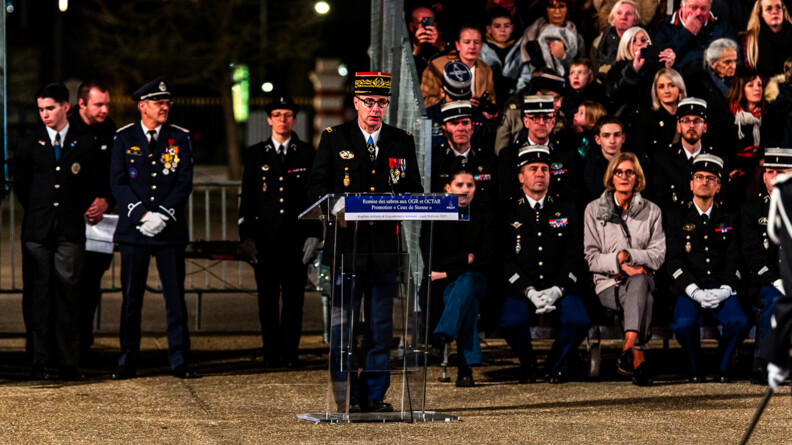 Agrandir l'image Cérémonie de remise des sabres aux Officiers du rang de la promotion "Ceux de Stonne"