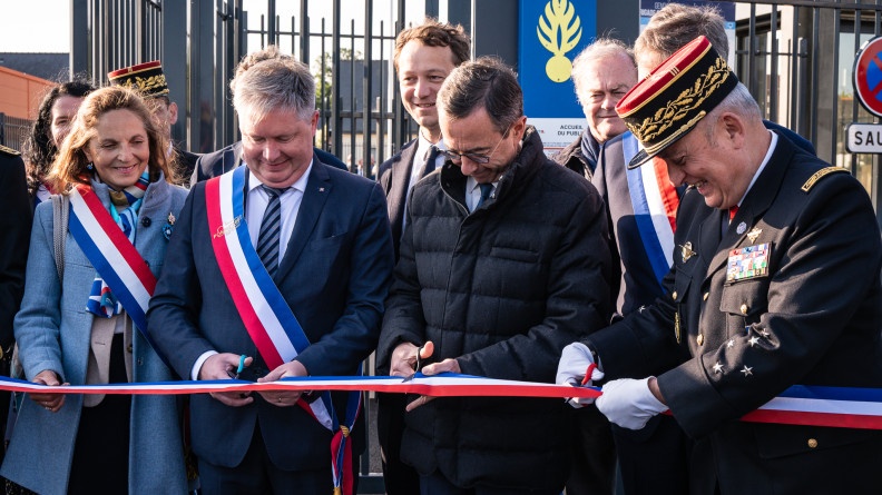 Agrandir l'image Inauguration BT Pont Labbe DG sign_CHTR -30.jpg
