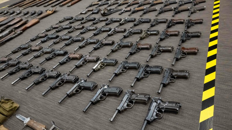Pr&eacute;sentation des armes &agrave; haute valeur historique ou patrimoniale d&eacute;couvertes &agrave; l&rsquo;occasion de l&rsquo;op&eacute;ration nationale d&rsquo;abandon d&rsquo;armes