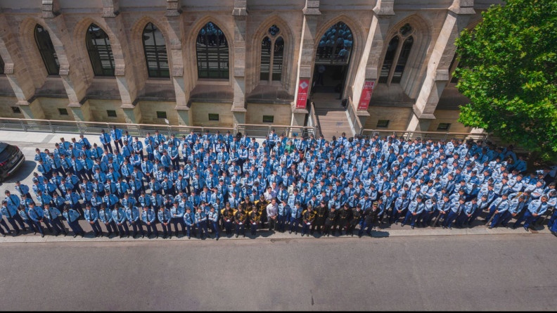 Agrandir l'image 1er groupement et 2e groupement rassemblés.