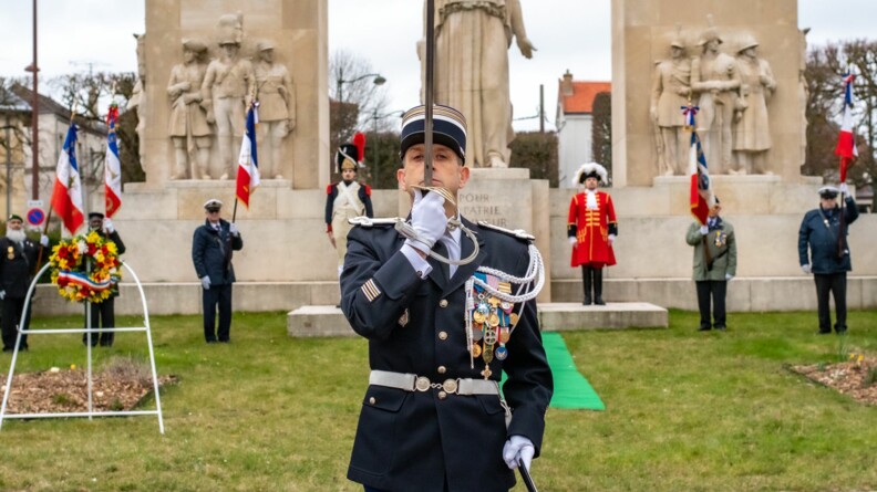 c&eacute;r&eacute;monie ggd78.jpg