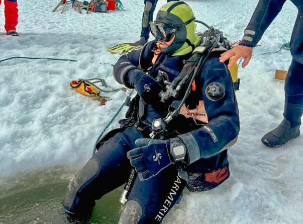 gendarmes en antarctique 6.jpeg