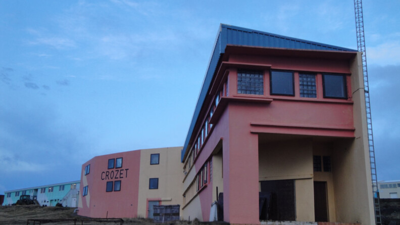 base Alfred Faure &agrave; Crozet.jpg