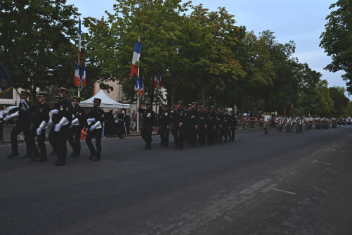 GGMIV7_défilé_dijon.JPG