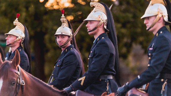Cavaliers de la Garde républicaine lors des répétitions du défilé du 14 juillet