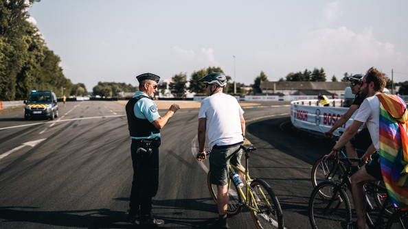 Gendarmes sécurisent 24h du Mans