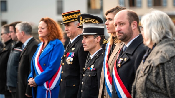 Des autorités civiles et de gendarmerie