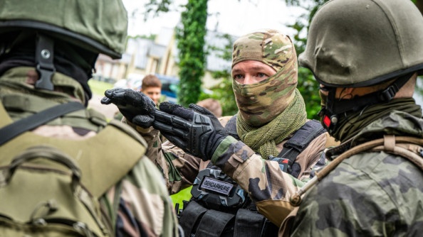 Les militaires des PSIG bretons participent à une formation militaire tactique au 3ᵉ RIMa de Vannes